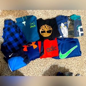 10 sweat shirts / hoodies - good condition
